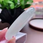 天然翡翠飘黄翡正装手镯